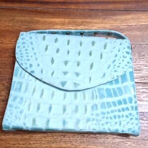 Smack clutch purse